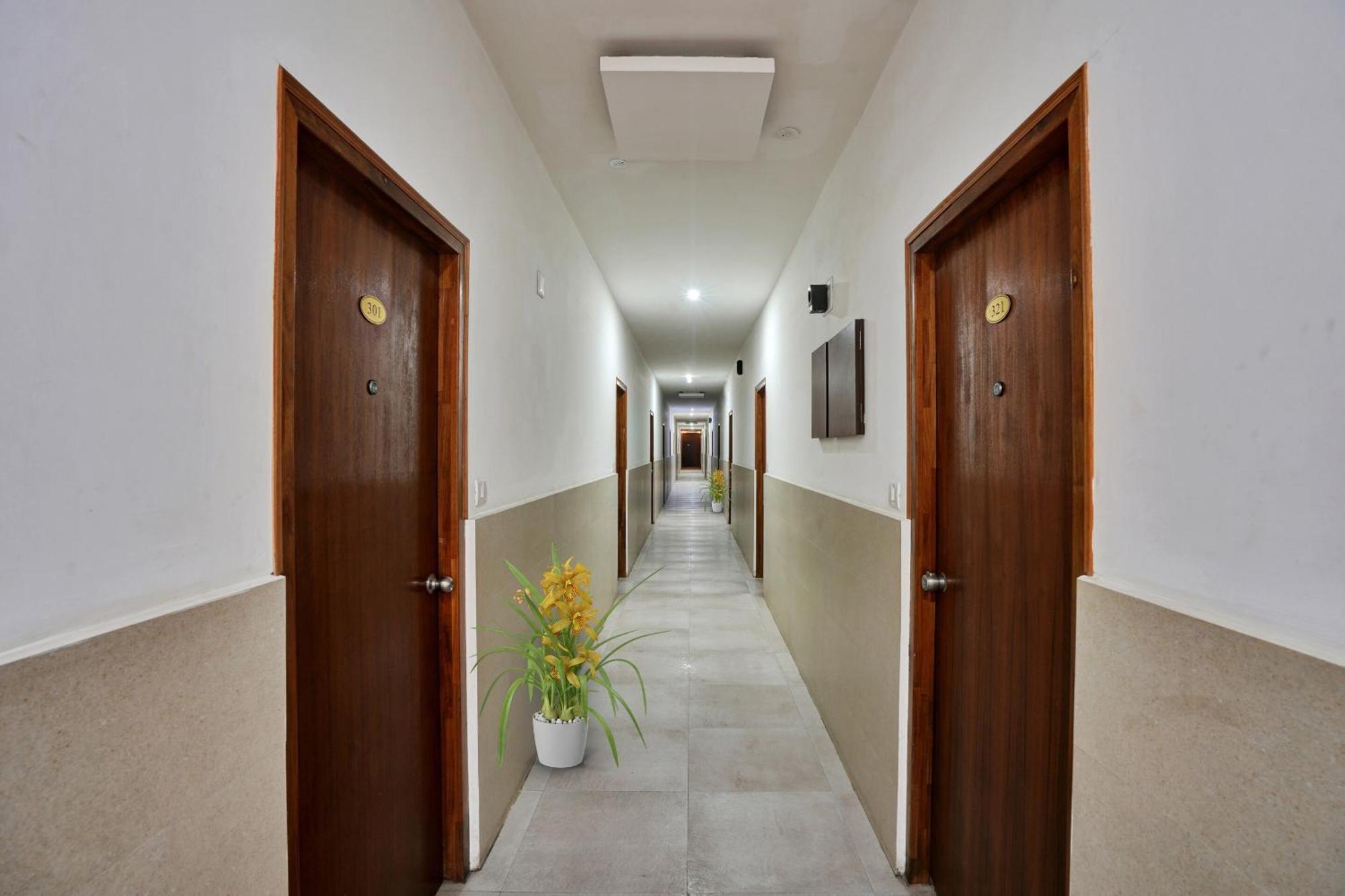 B Six Hotel Bengaluru Kültér fotó