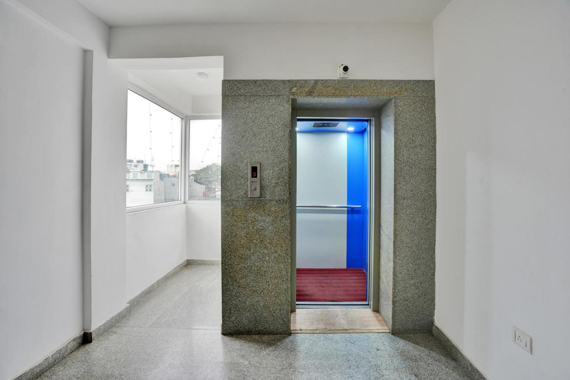 B Six Hotel Bengaluru Kültér fotó
